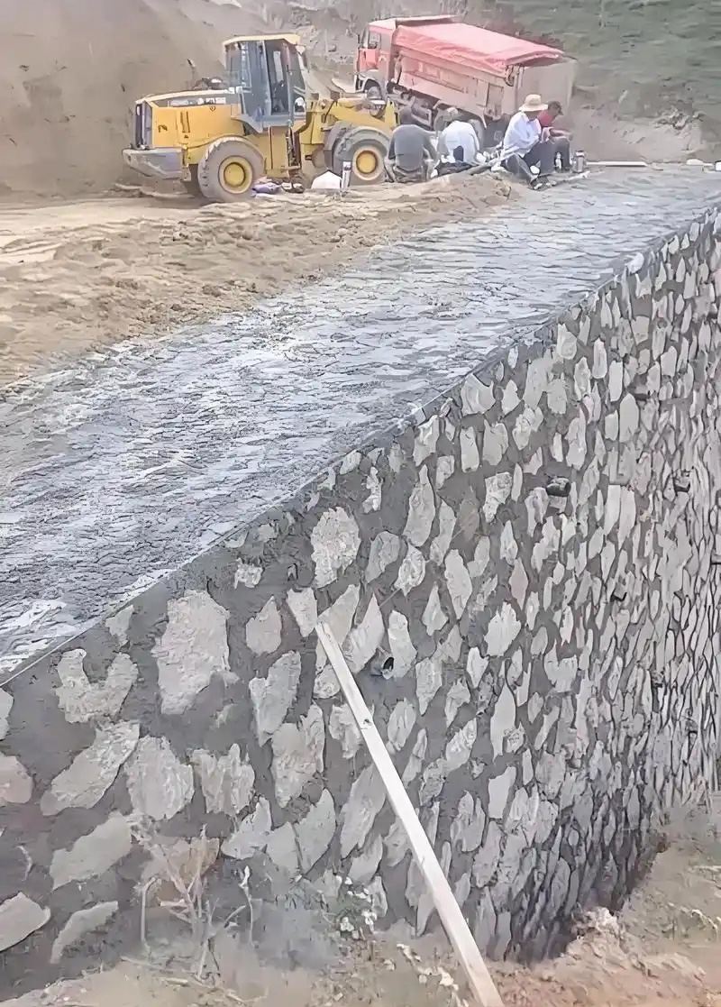 阜阳临泉县边坡加固
